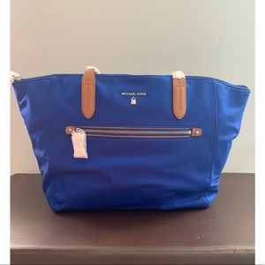 Michael Kors Nylon Kelsey zip tote